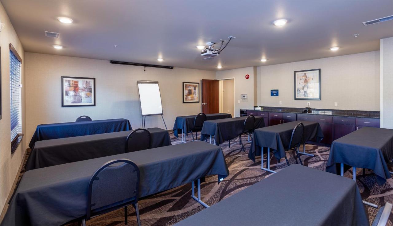Cobblestone Inn & Suites - Brookville المظهر الخارجي الصورة